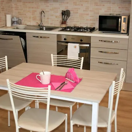 Le Margherite Apartment Cardano Al Campo
